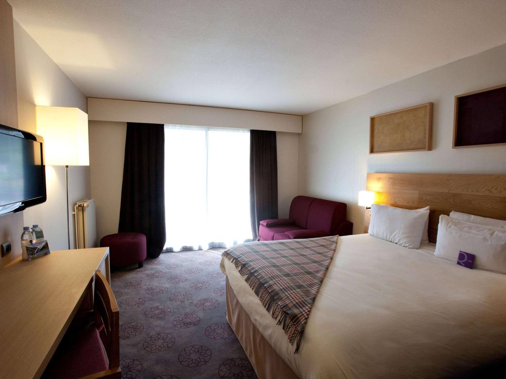 Mercure Saint-Lary Zewnętrze zdjęcie